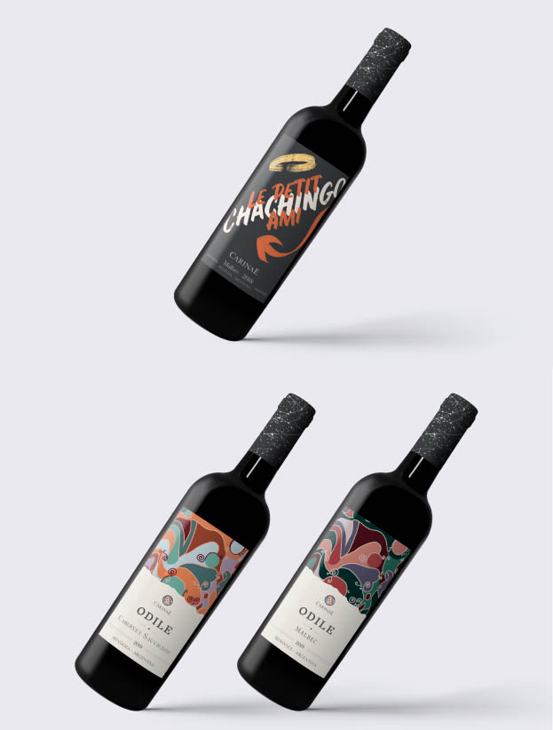 Mockup de 3 bouteilles de vin montrant les étiquettes